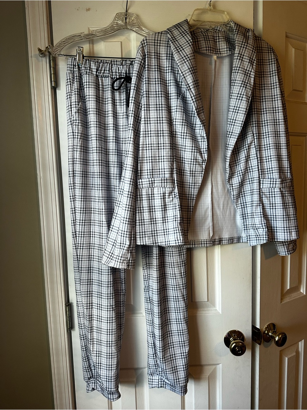 Women’s casual pants suit- blue and white